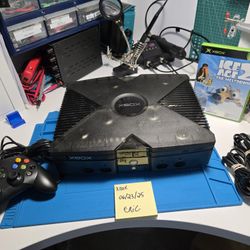 Microsoft Xbox Special Edition Skeleton Black with 1 Game and 1 Controller