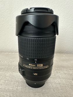 Nikon AF-S DX NIKKOR 55-300mm f/4.5-5.6G ED VR Lens