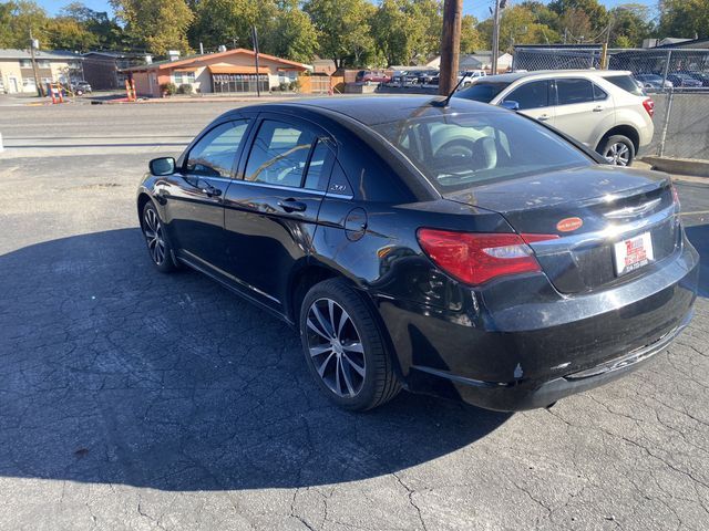 2012 Chrysler 200