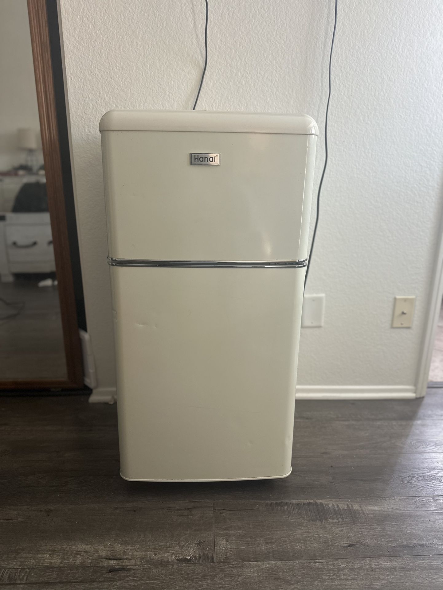 Retro Mini Fridge