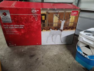 8' Christmas Deer