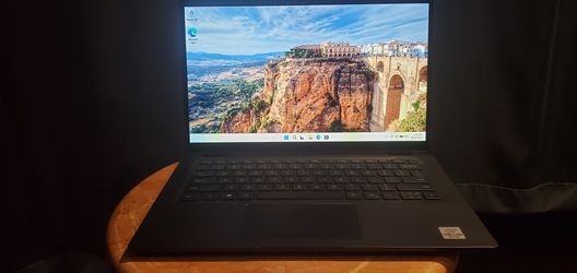Dell Latitude 7310 Laptop (Touchscreen/tablet hybrid)