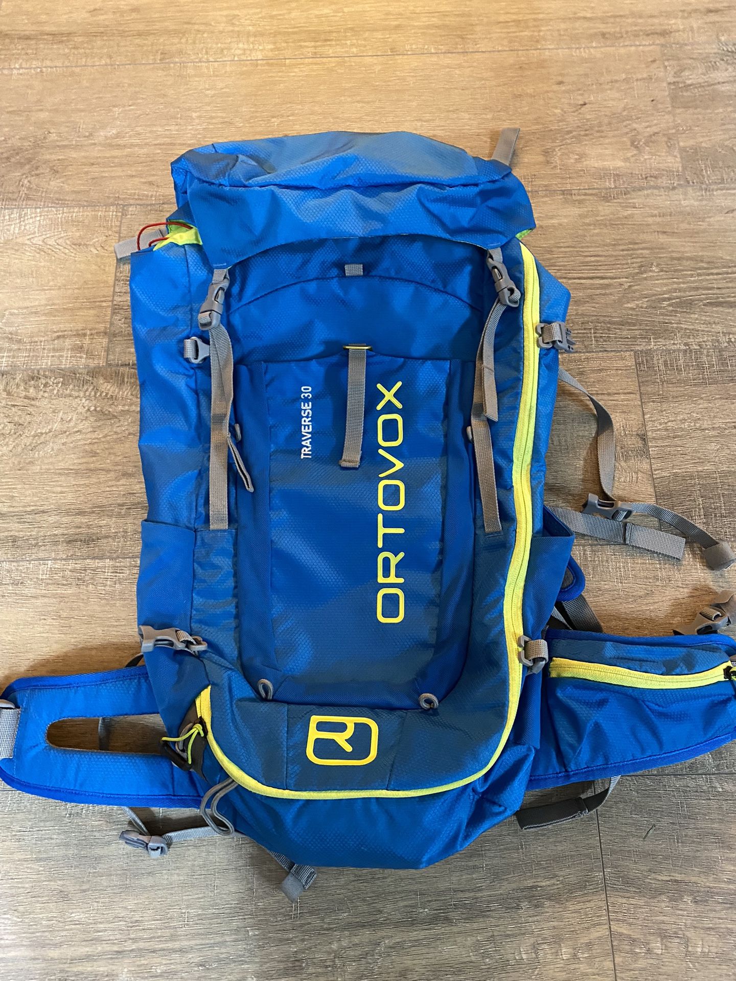 Ortovox Traverse 30 Backpack With Rain Cover Blue Hiking Camping Outdoors