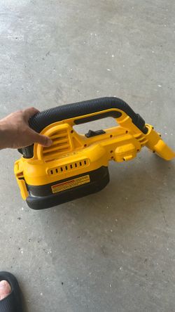 DeWalt 20V vacuum
