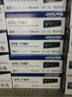 Alpine Car stereo Bluetooth