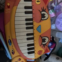 Singing machine with Mike