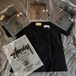 BLACK STUSSY TEE 