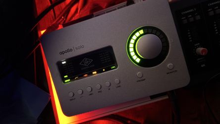 Apollo Solo Thunderbolt open box