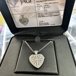 14KT White Gold Heart Locket Pendant Necklace 