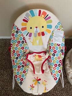 Vibrating Baby Bouncer Seat with Lion Print
