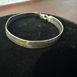 925 Italy Sterling Silver Herringbone Bracelet – 10g – Flat Snake Chain