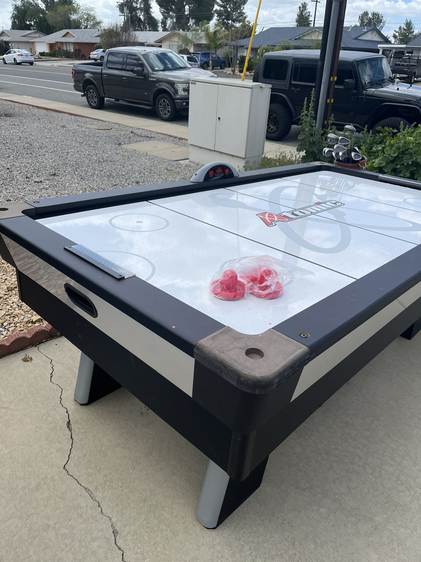 Air Hockey Table