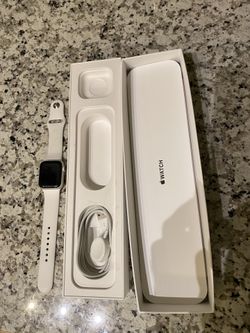 Apple Watch Series 4 Cellular+GPS