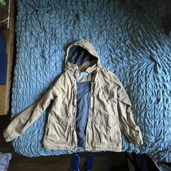 Columbia rain/adventure jacket with zipper pockets 