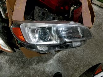 Subaru impreza left driver headlight