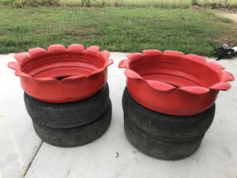 I have 2 tire Flowers pots 20.00 each