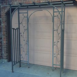 Vine Garden Stand Baby Clothes Bath Bike Walker Bassinet