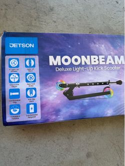 Moonbeam light up kick scooter age 5+