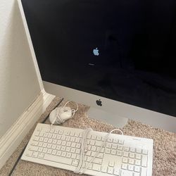 iMac 2015 With Keyboard And Mouse Included