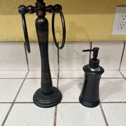 Bronze Bathroom Set