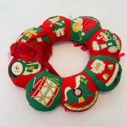 Vintage Handmade Stuffed Fabric Christmas Wreath Reversible Santa Kitschy 14in
