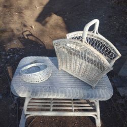 Vintage White Wicker Bamboo Coffee/Cocktail Rattan Two Tier Table,Magazine Rack 