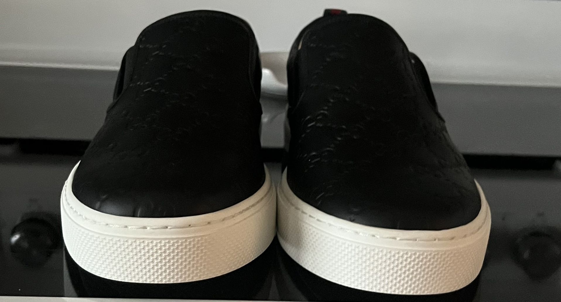 Gucci ( Brand New)