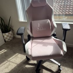 Blacklyte Chair
