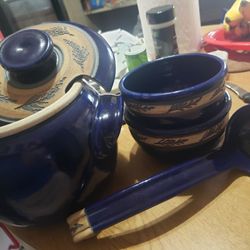 Beautiful Royal Blue Soup Pot
