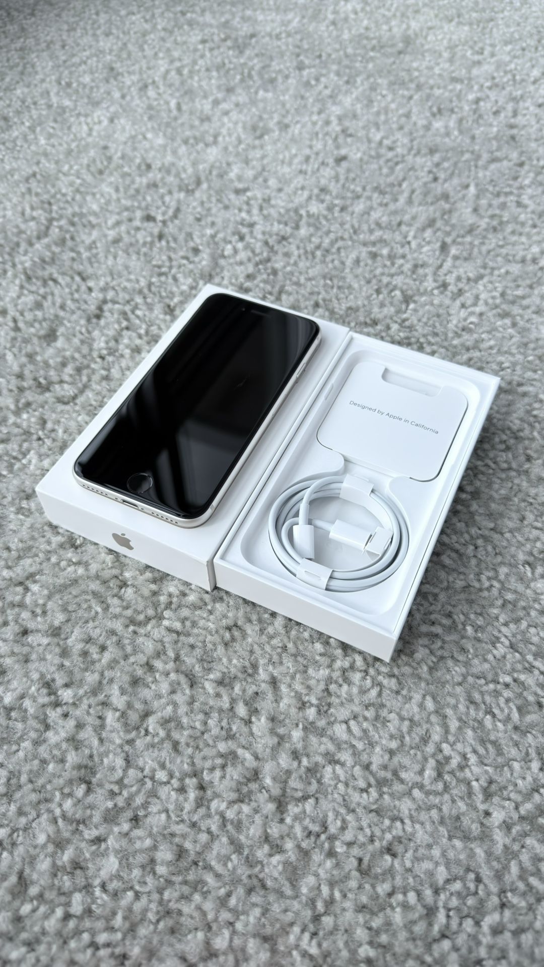 iPhone SE Starlight 64GB 3rd Generation