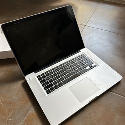 15” Apple Macbook Pro - PARTS