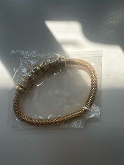 Gold Mesh Chain Bracelet with Crystal Accents