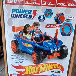 12V Power Wheels Hot Wheels Racer Battery-Powered Ride-On and