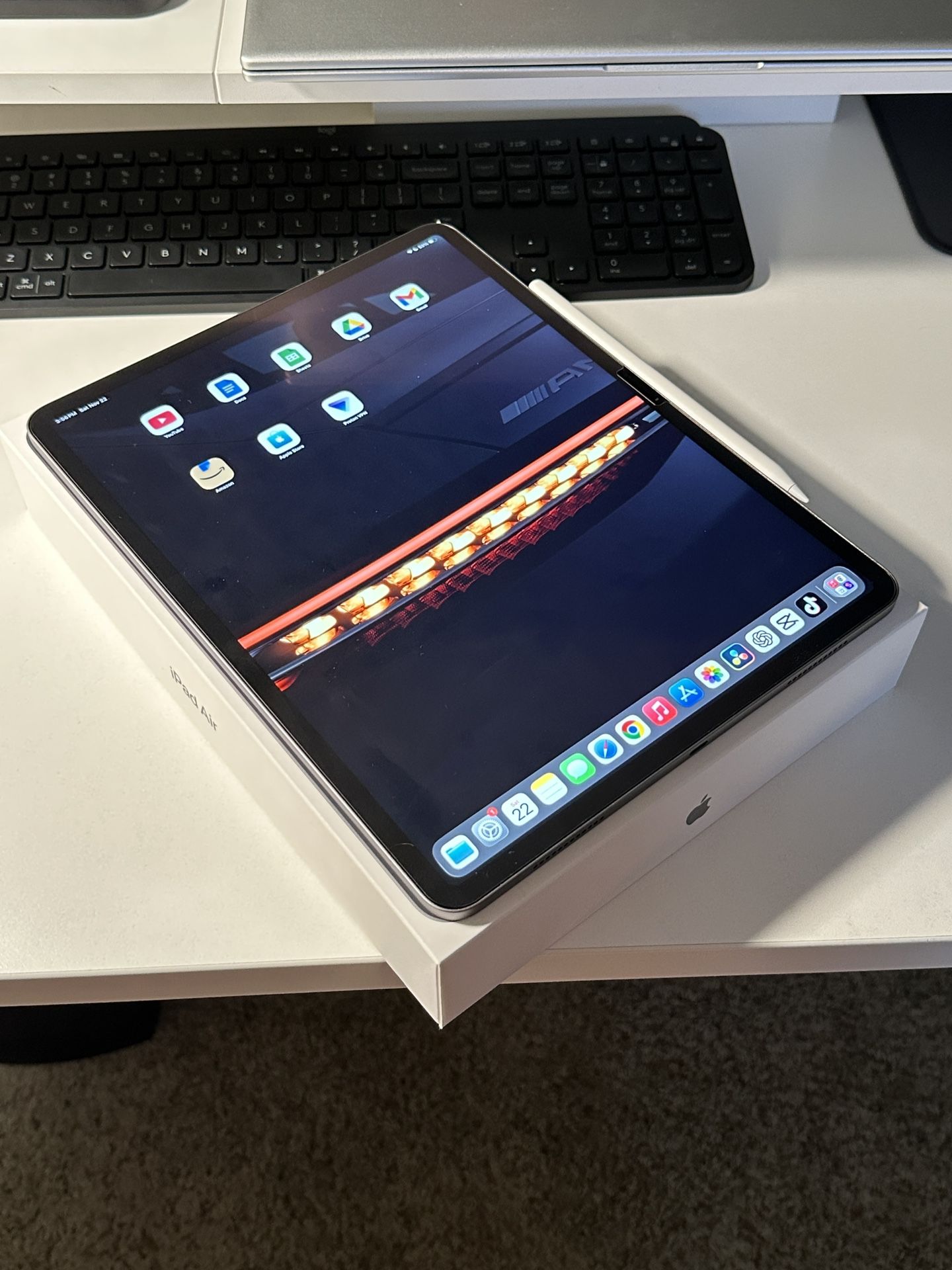 Apple iPad Air M3 128GB 13” Display + Apple Pencil Pro