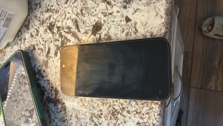 iPhone 16 pro max (Locked)