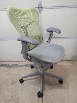 Herman Miller Mirra Ergonomic Computer Desk Task Office Chair