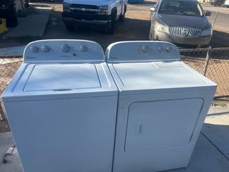Whirlpool Washer and Dryer Set both working good. 50$ delivery 30 day warranty