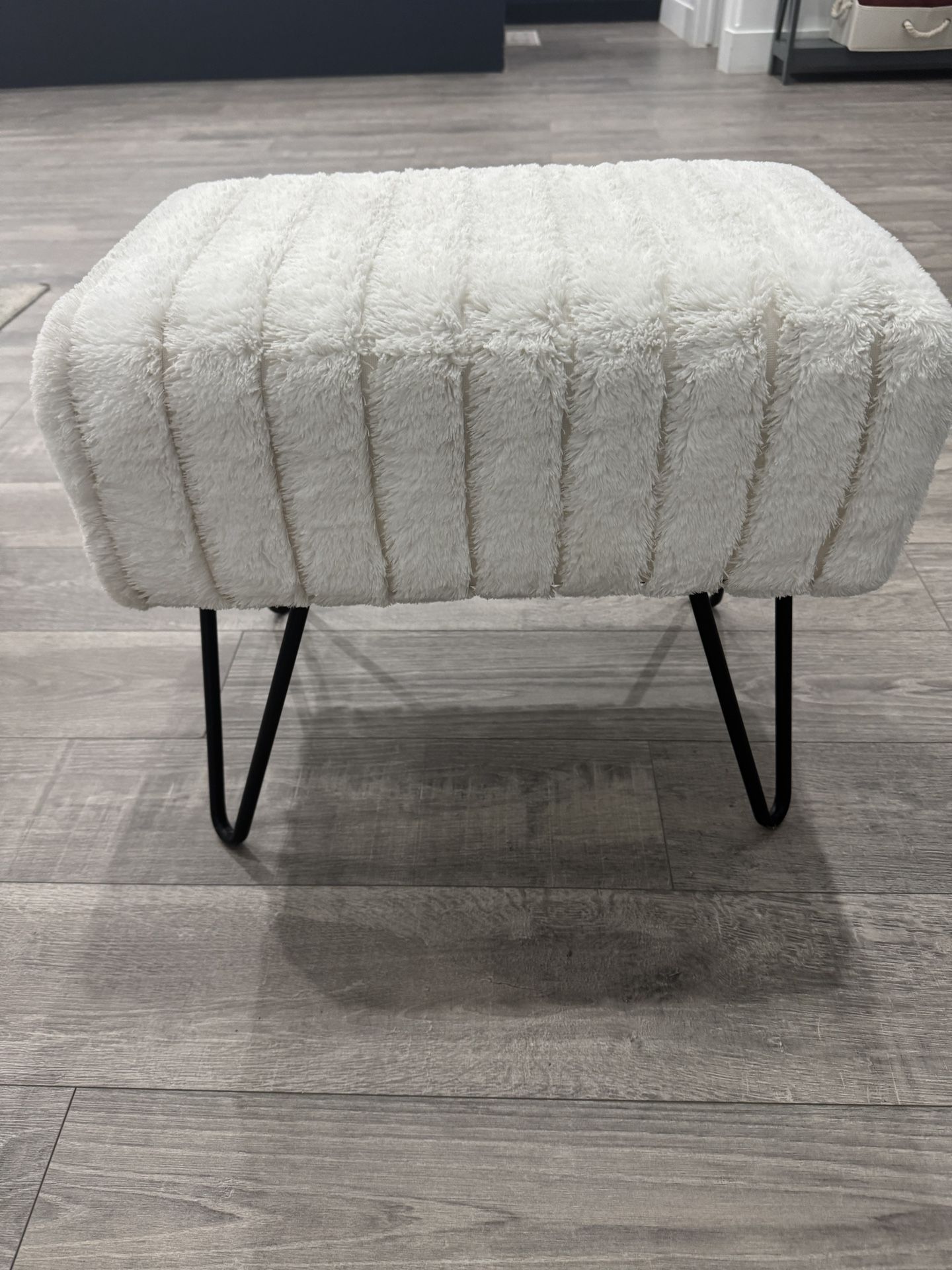 Home Soft Things Super Soft Faux-Fur Upholstered Stool Ottoman, Bright white, 19"x13"x17"
