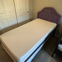 Twin Bed 