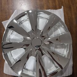 Toyota Corolla replacement rim wheel covers Scratched 15” chrome hubcaps set of 4