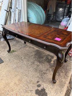 Nice desk