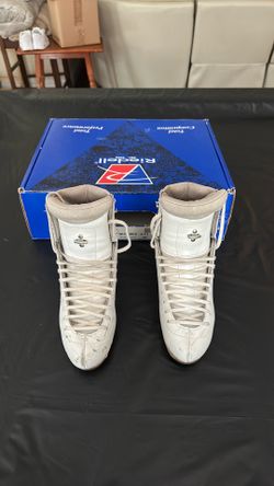 Riedell Skating Boot Flair size 4 1/2 med
