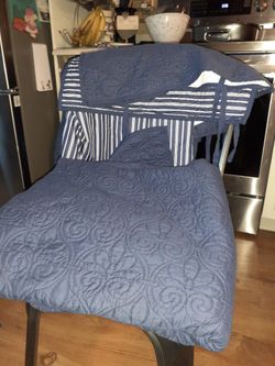 Navy Quilted Day Bed Cover