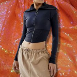 Urban outfitters bdg haywood black funnel neck ribbed long sleeve zip jacket