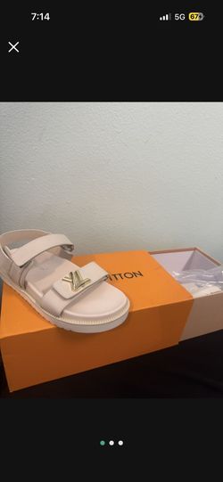 Lv Designer Size 7