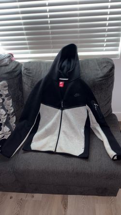 Black & Grey nike tech fleece hoodie