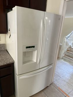 refrigerator kenmore