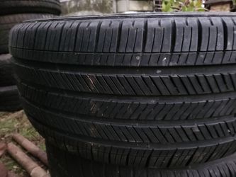 285/45R22 Goodyear Eagle touring