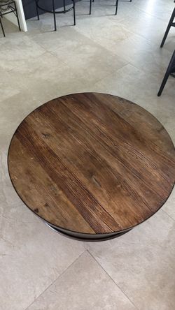 Pottery Barn coffee table 42”