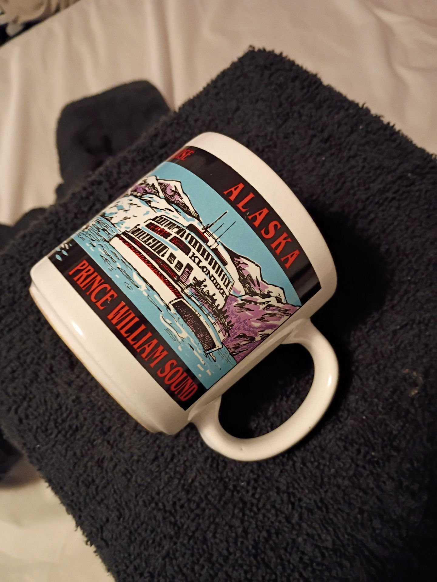 Vintage Alaska Commemerative coffee mug